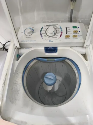 Máquina de Lavar Roupas 8kg