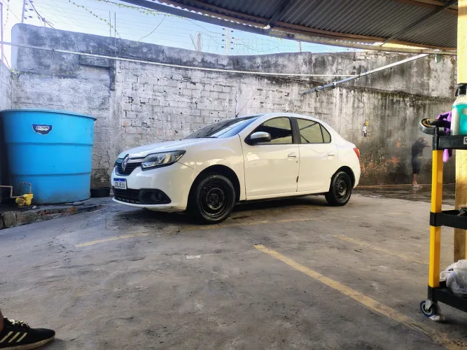 Renault Logan Expression Hi-flex 1.6 8V 4P 2017
