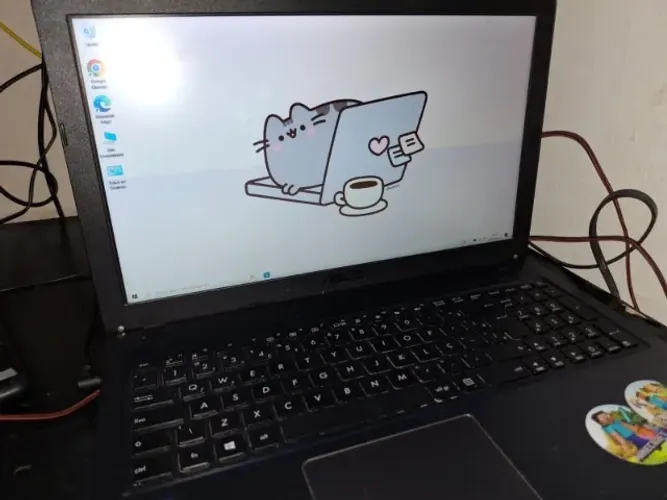 Notebook ASUS VivoBook X540MA Tela 15.6" Intel Celeron N4000 Ideal p/ Estudos e Home Offic