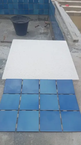 Pastilha piso para piscina alto padrao