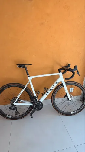 BICICLETA CANYON ULTIMATE CF SLX AXS PWR
