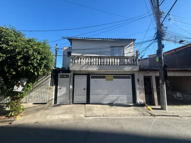 Casa de Aluguel Com Edícula Jardim Beatriz - Taboão da Serra - SP