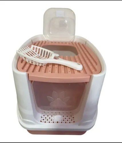 ? Caixa de areia anti odor + dois sacos de areia artificial ?