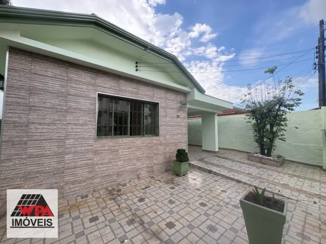 Casa para locação no centro de Nova Odessa