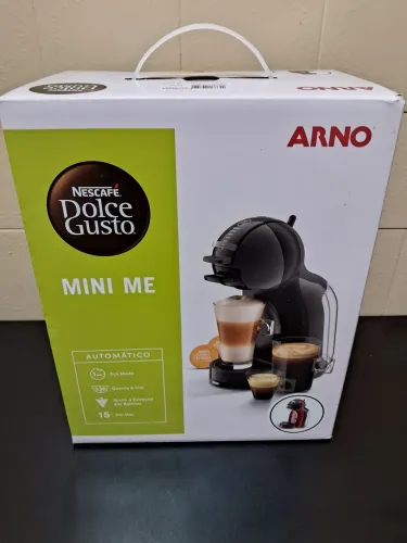 CAFETEIRA MINI ME SEMI NOVA VERMELHA 127V
