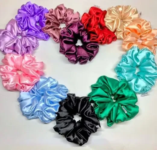 Kit com 10 Xuxinha Scrunchie de Cetim  