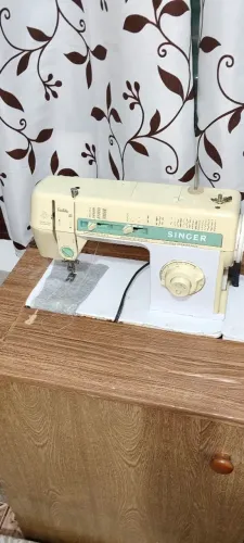 Máquina de costura Singer 