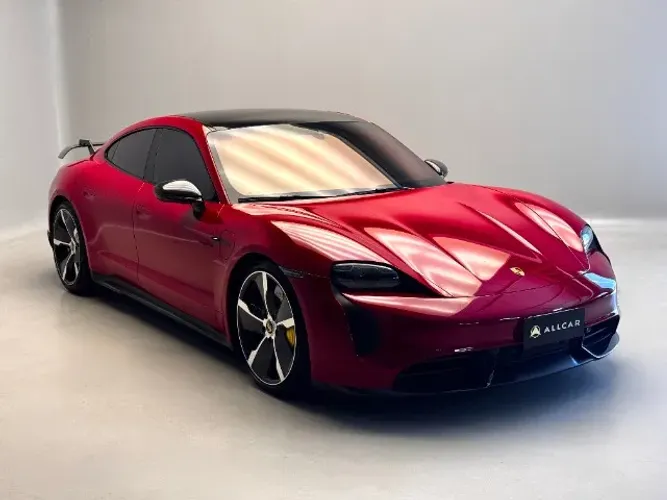 Porsche Taycan Turbo S (elétrico) 2021
