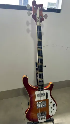 Contra baixo elétrico - Ibanez