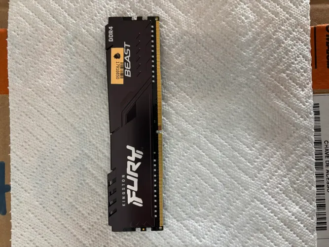 Memória RAM 8GB DDR4 Kingston