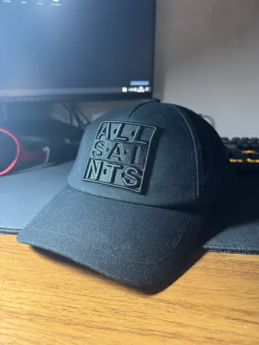 Boné allsaints london preto 