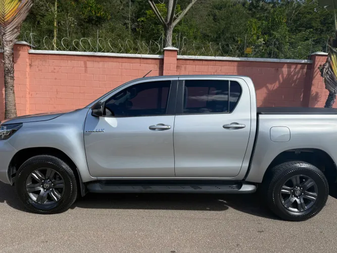 Toyota Hilux CD SR 4X4 2.8 TDI Diesel Aut. 2024