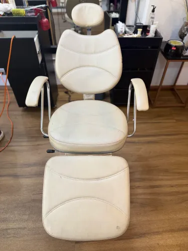 Cadeira / Maca Reclinável para Estética, Sobrancelhas e Cílios