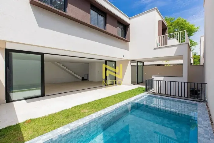 Casa com Piscina em Condomínio - 4 Suítes à venda, 400 m² - Alto da Boa Vista - SP