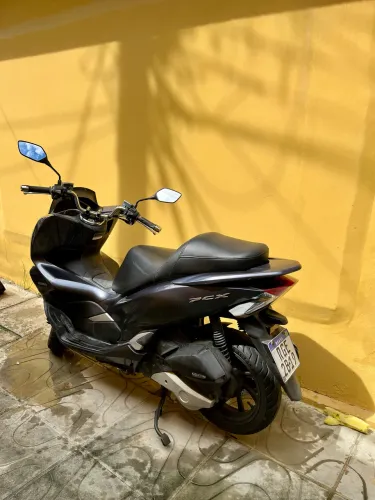 Honda PCX 2020 IPVA pago Econômica, Confortável e Super Conservada!