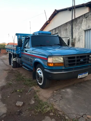 Ford F-4000 3.9 Turbo Intercooler Diesel 2P Manual 1997