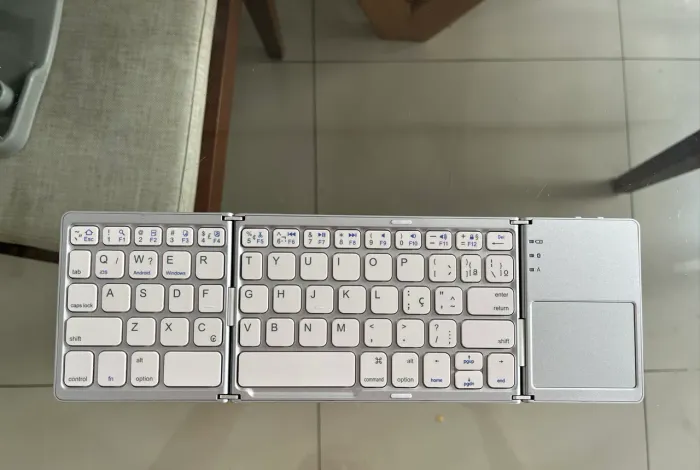 Mini teclado bluetooth B033, dobrável, sem fio, com touchpad