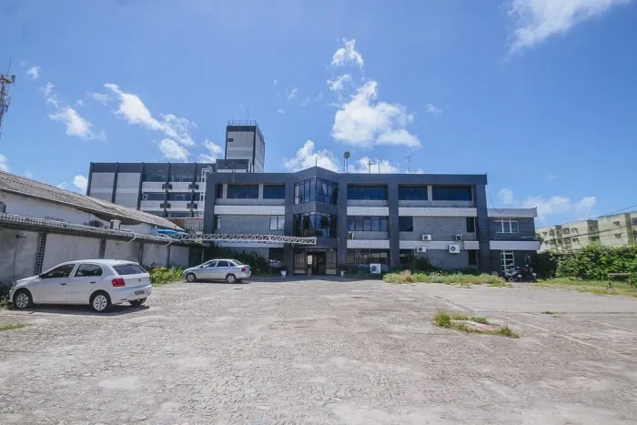 Prédio comercial para alugar em Olinda-PE