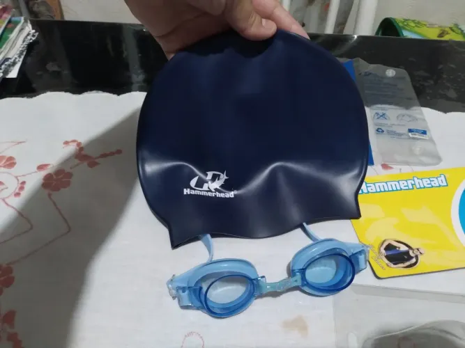 KITS TOUCA, ÓCULOS  E PRANCHA INFANTIL 