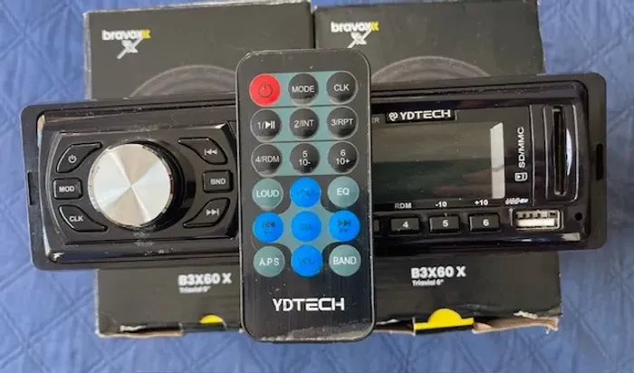 Rádio universal com Bluetooth