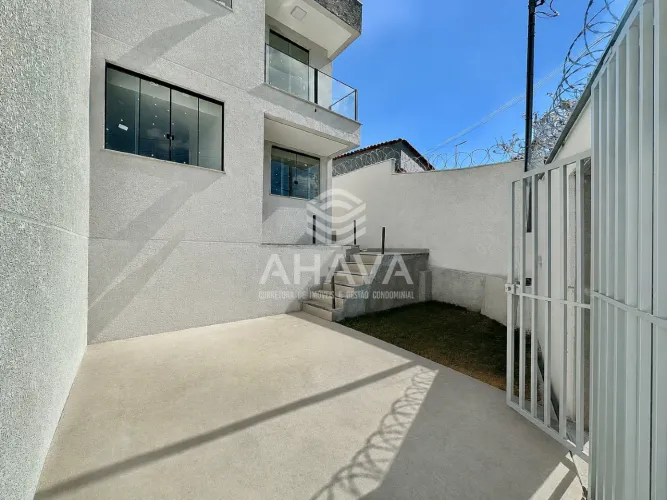 Casa com 3 Quartos sendo 1 Suíte à Venda, 141m², 2 Vagas, Bairro Rio Branco