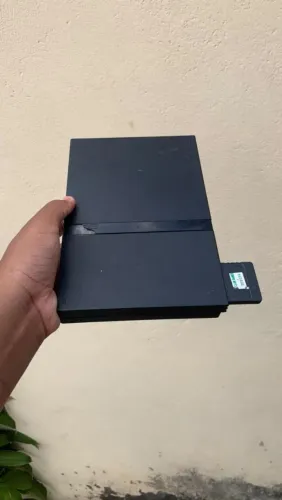 PS2 SLIM EM OTIMO ESTADO DE CONSERVAÇÃO {SEM LEITOR DE DISCO}