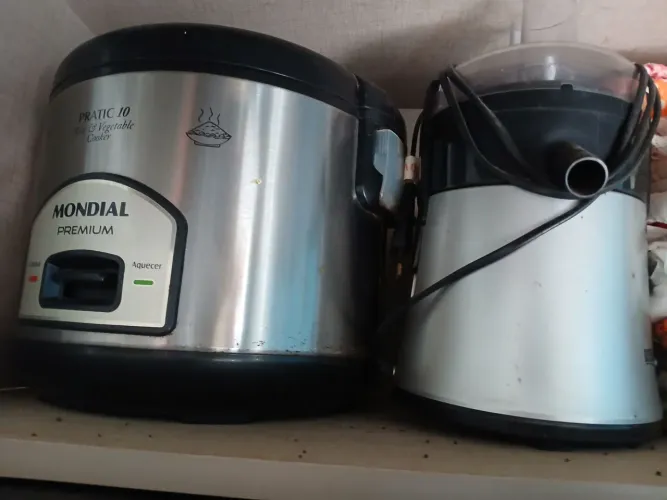 Panela elétrica e extrator de alimentos