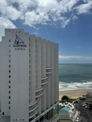 UNIQUE HOME SERVICE, EXCLUSIVO APARTAMENTO DE ALTO PADRAO NA PONTA DO FAROL, VISTA MAR, MO