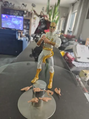 Iron Fist Punho de ferro Marvel legends