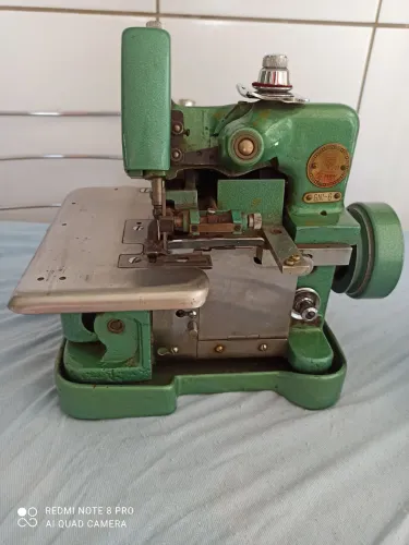 MÁQUINA OVERLOQUE