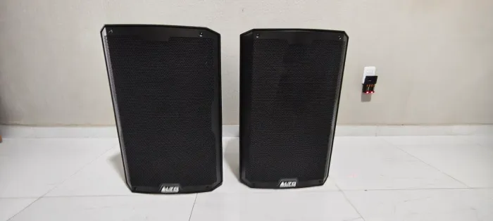 2 CAIXAS ALTO TS415 AMERICANA (134db) 1.250w RMS cada