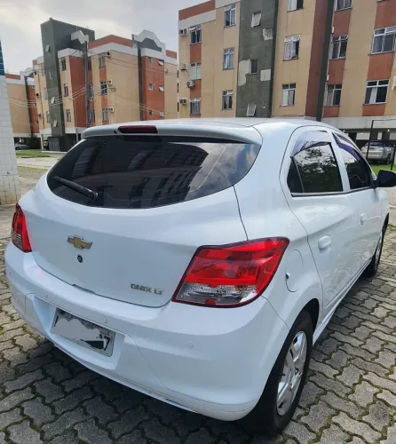 Chevrolet Onix Hatch LT 1.0 8V Flex Power Mec. 4P 2015