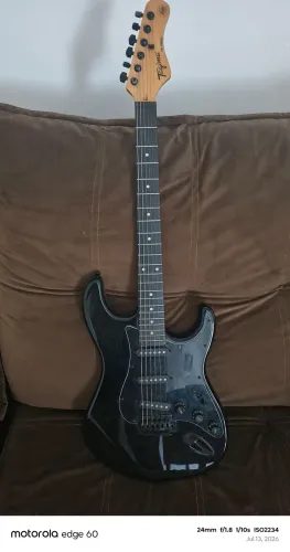 Guitarra Tagima