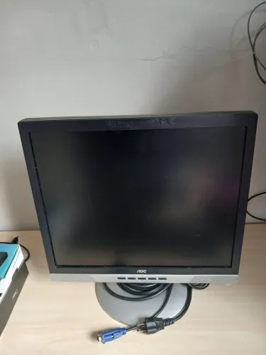 Monitor 17 polegada