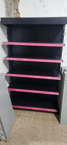 Gondolas de parede preta seminovas 1,73m altura x 1m comprimento x 33cm largura