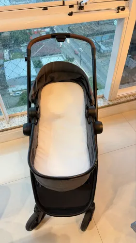 Carrinho maxi cosi novinho 