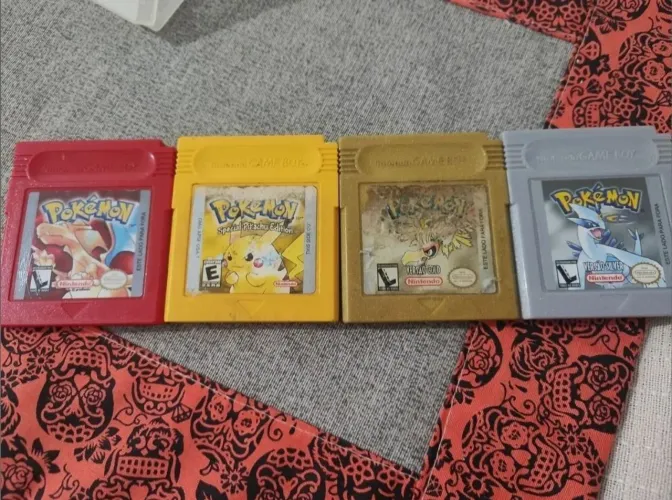 Jogos de pokémon GBC TODOS ORIGINAIS!! LEIA O ANÚNCIO!!!