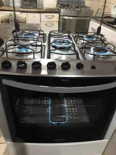Fogão Electrolux tripla chama entrego