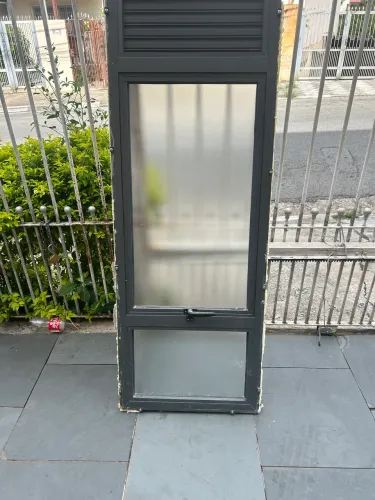Janela de alumínio preto 