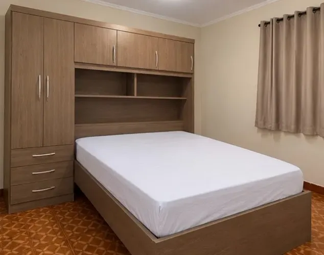Cama Casal + Guarda Roupa Embutido