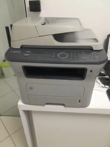 impressora multifuncional a laser Samsung 4728