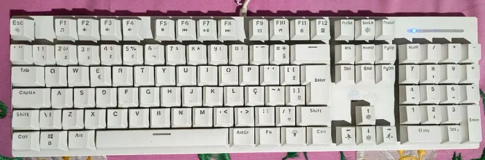 Teclado mecânico gamer