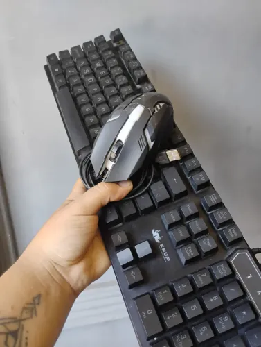 Teclado e mouse knup