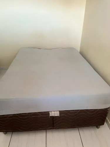 VENDE-SE CAMA BOX CASAL