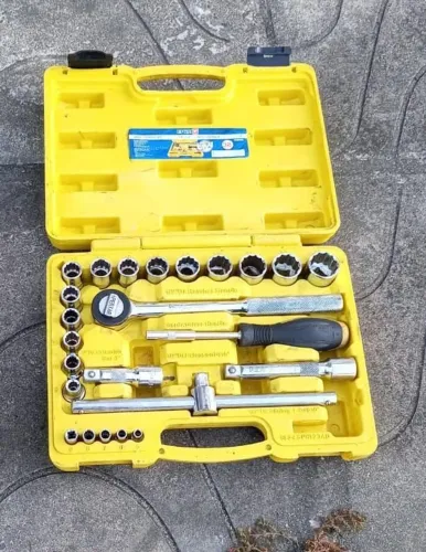 Vendo jogo de soquetes 1/2