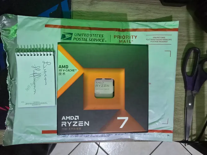 Processador AMD RYZEN 7 7800X3D + Brinde thermal pad PTM