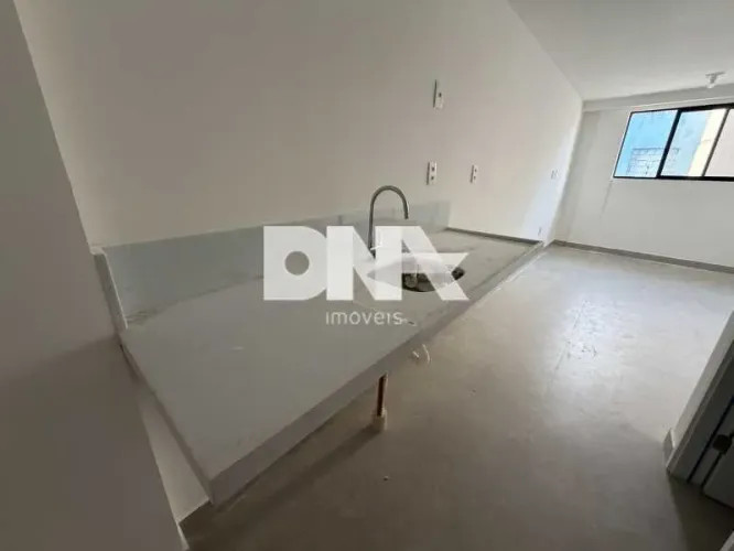 Flat : / Residencial / Jardim Oceania