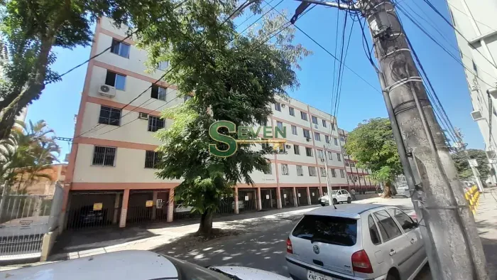 Apartamento com 3 dormitórios à venda, 64 m² por R$ 270.000,00 - Colina - Volta Redonda/RJ