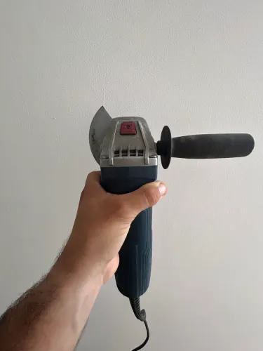 Esmerilhadeira Bosch GWS 850 Professional - Semi Nova