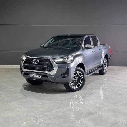 Toyota Hilux CD SRV 4X4 2.8 TDI Diesel Aut. 2025